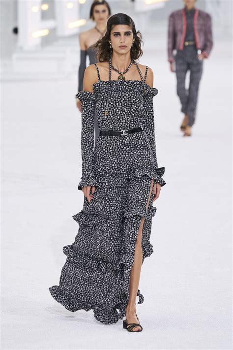 chanel spring summer 2021 fashion show|Chanel spring 2021.